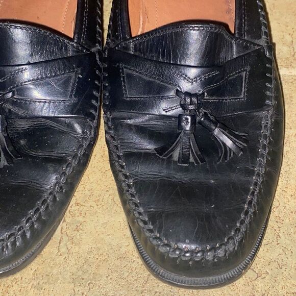 Allen Edmonds Rosario Black Leather Loafer shoes  w/ Tassles sz 10.5 B main image 8